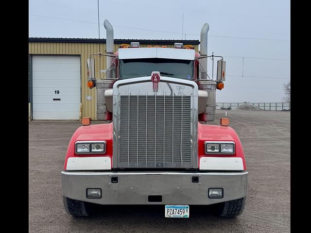 Image of Kenworth W900 equipment image 1