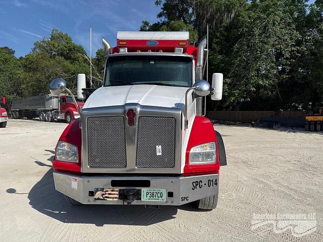 Image of Kenworth T880 equipment image 1