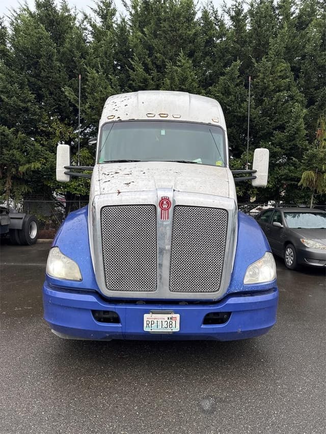 Image of Kenworth T680 equipment image 1
