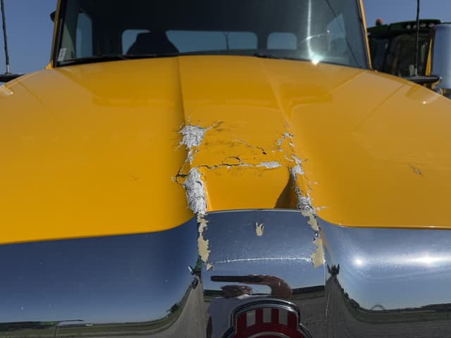 Image of Kenworth T680 equipment image 3