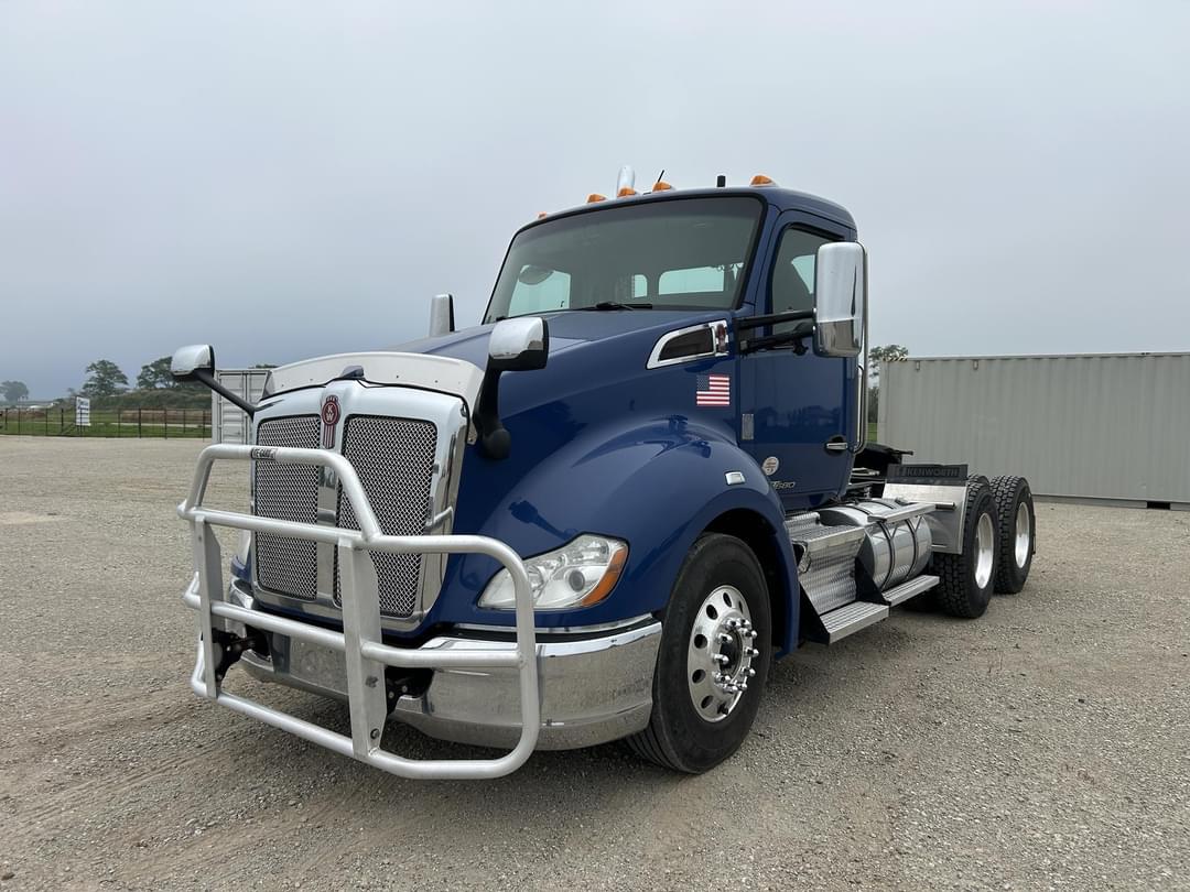 Image of Kenworth T680 Primary image