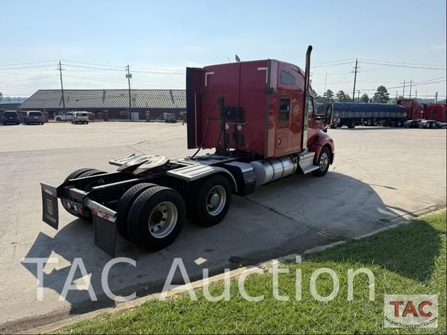 Image of Kenworth T680 equipment image 4