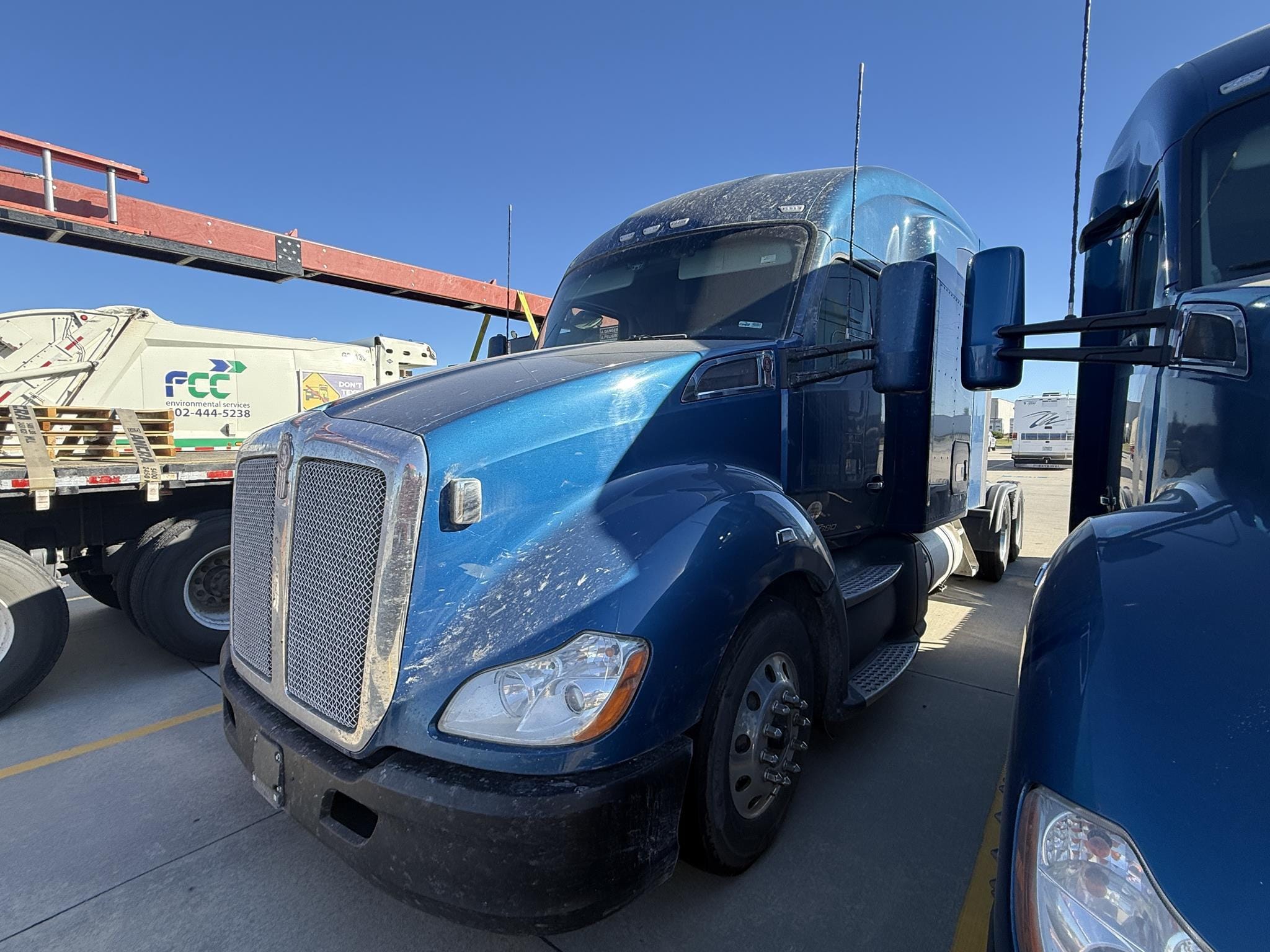 2020 Kenworth T680 Equipment Image0