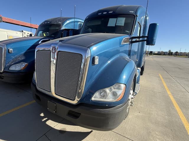 Image of Kenworth T680 equipment image 1