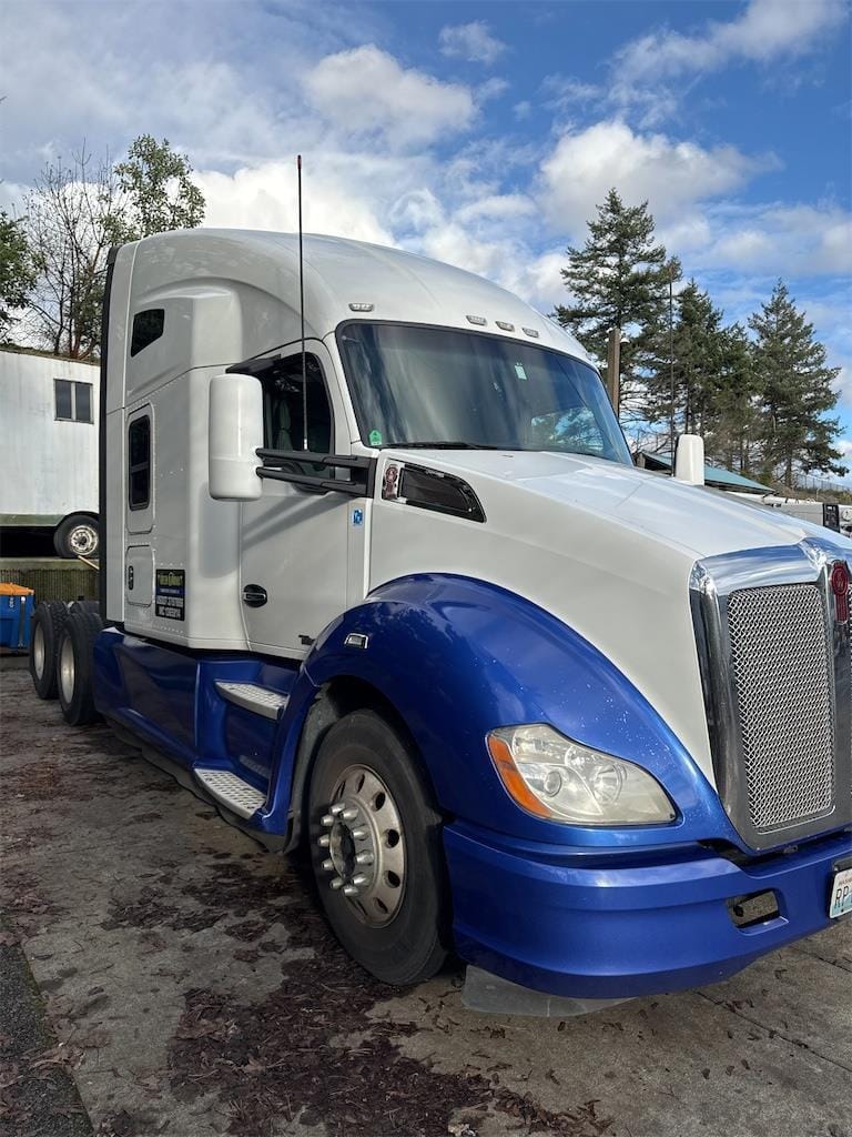 2020 Kenworth T680 Equipment Image0