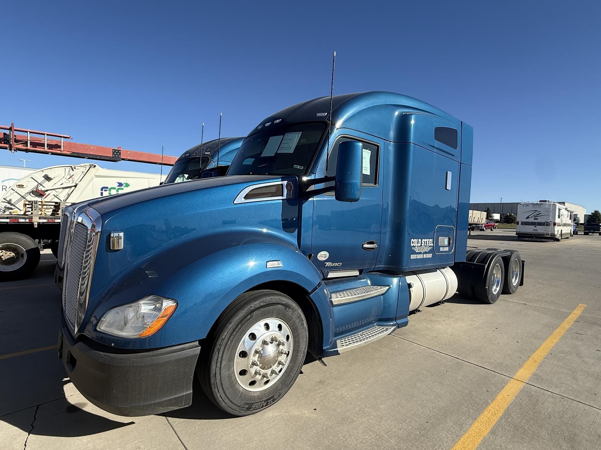 2020 Kenworth T680 Equipment Image0
