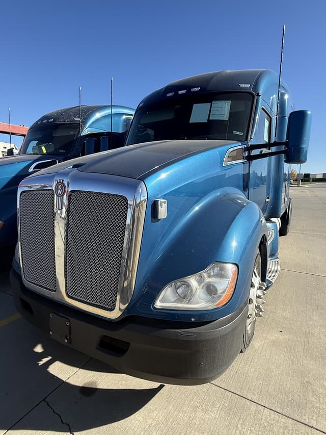 Image of Kenworth T680 equipment image 2