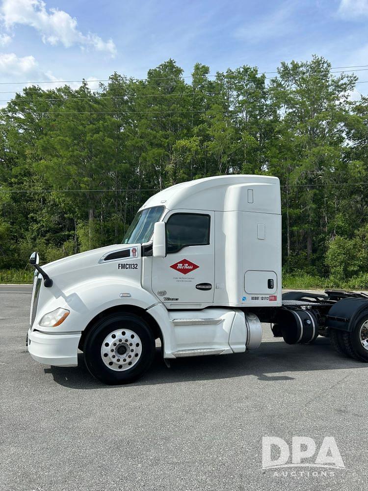 Image of Kenworth T680 Primary image