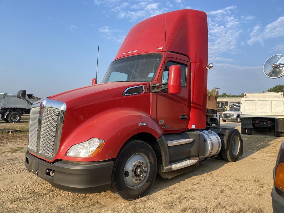 Image of Kenworth T680 Primary image