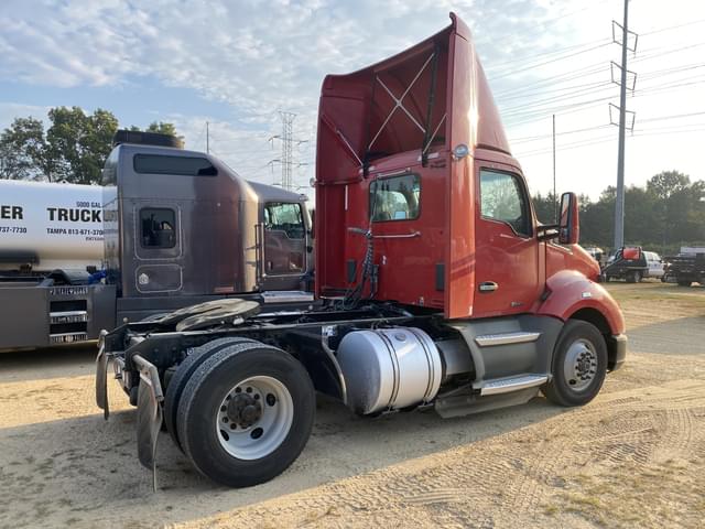 Image of Kenworth T680 equipment image 2