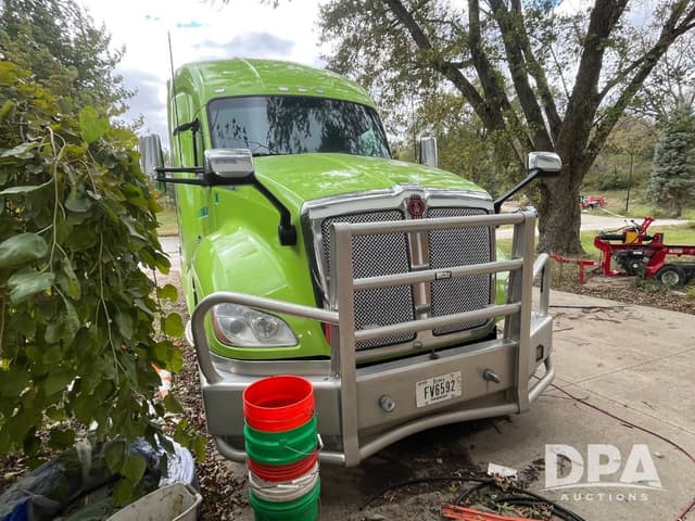 Image of Kenworth T680 equipment image 2
