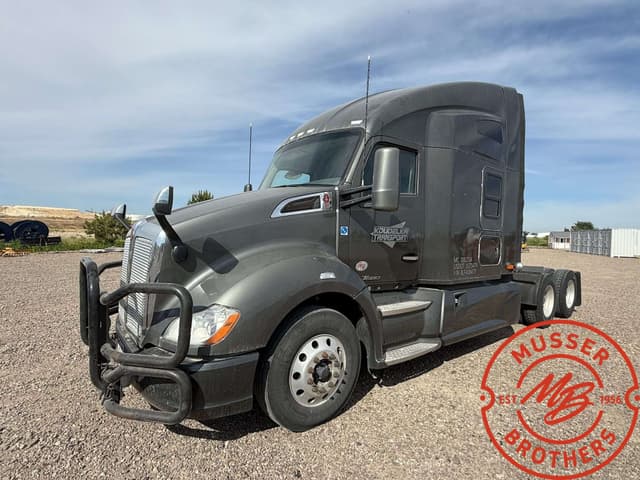 Image of Kenworth T680 equipment image 4