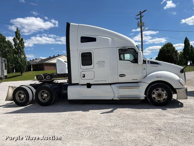 Image of Kenworth T680 equipment image 3