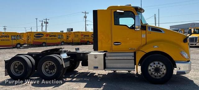 Image of Kenworth T680 equipment image 3