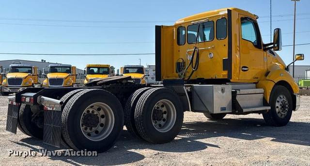 Image of Kenworth T680 equipment image 4