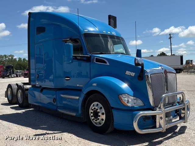 Image of Kenworth T680 equipment image 2