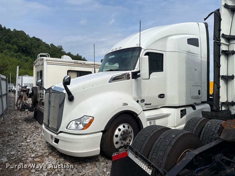Image of Kenworth T680 Primary image