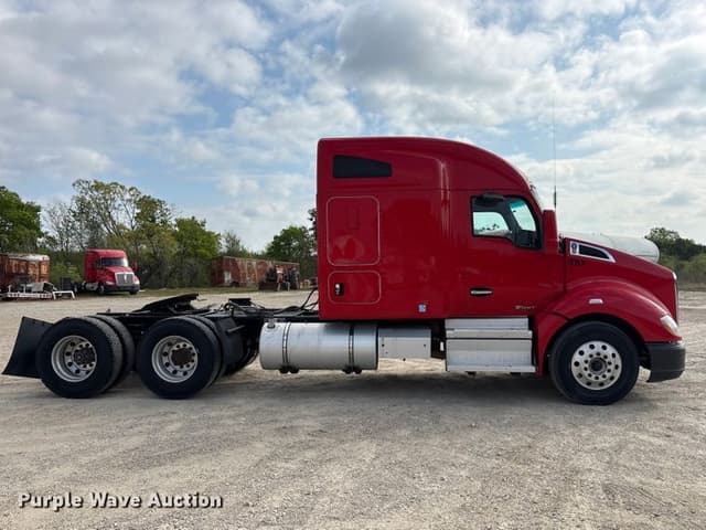 Image of Kenworth T680 equipment image 3