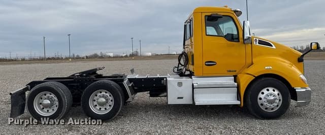 Image of Kenworth T680 equipment image 3