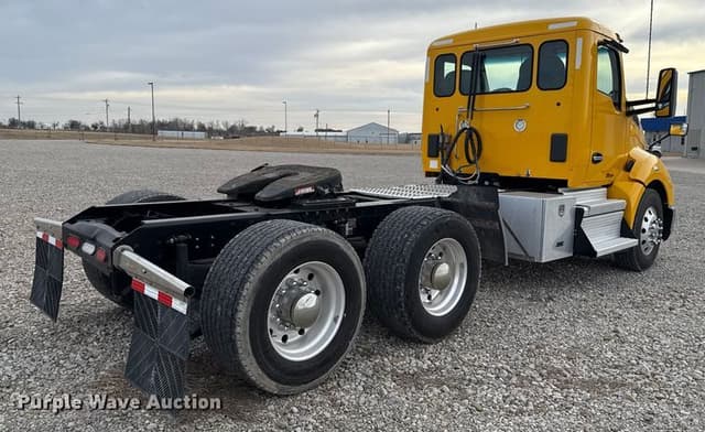 Image of Kenworth T680 equipment image 4