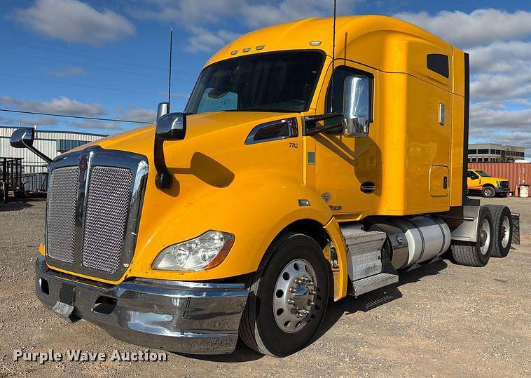 Image of Kenworth T680 Primary image