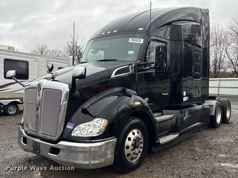 2020 Kenworth T680 Equipment Image0
