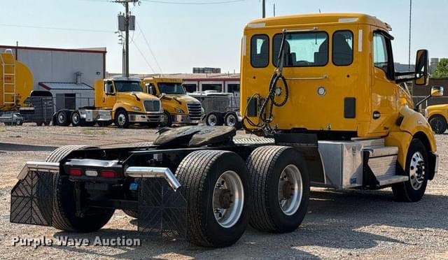 Image of Kenworth T680 equipment image 4