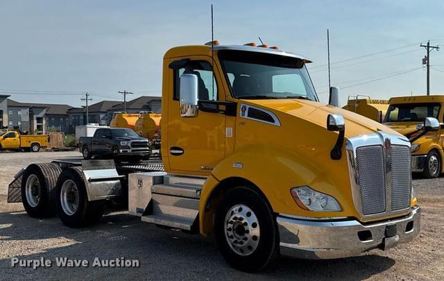 Image of Kenworth T680 equipment image 2