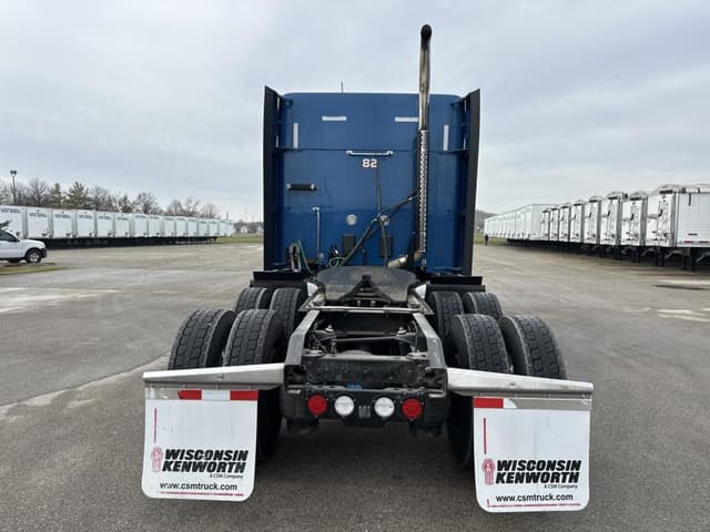 Image of Kenworth T680 equipment image 3