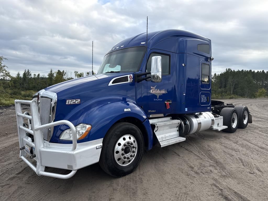 Image of Kenworth T680 Primary image