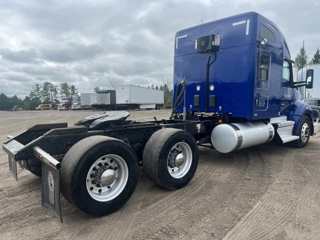 Image of Kenworth T680 equipment image 4