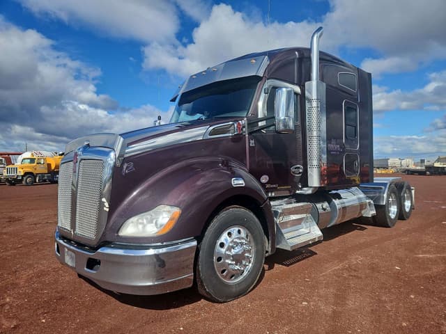 Image of Kenworth T680 equipment image 1