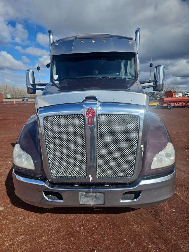 Image of Kenworth T680 equipment image 2