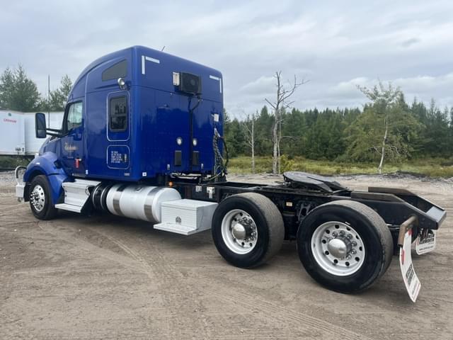 Image of Kenworth T680 equipment image 2