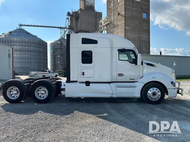Image of Kenworth T680 equipment image 2