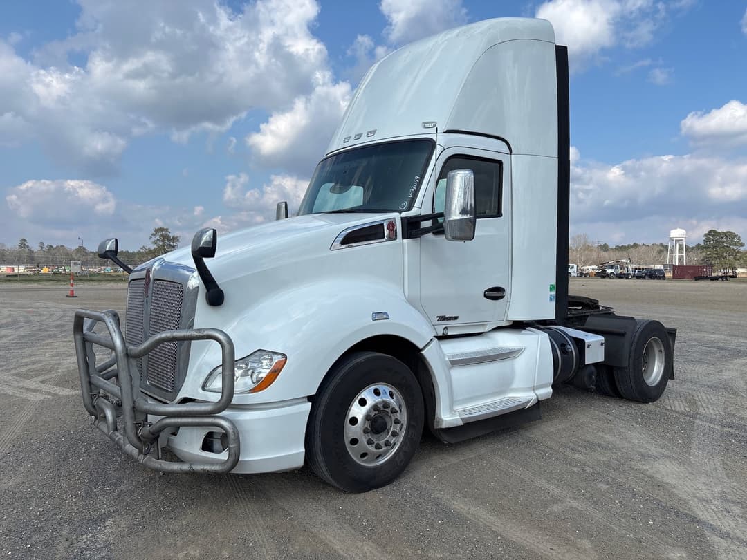 Image of Kenworth T680 Primary image