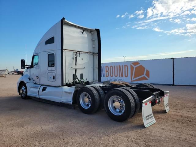 Image of Kenworth T680 equipment image 2