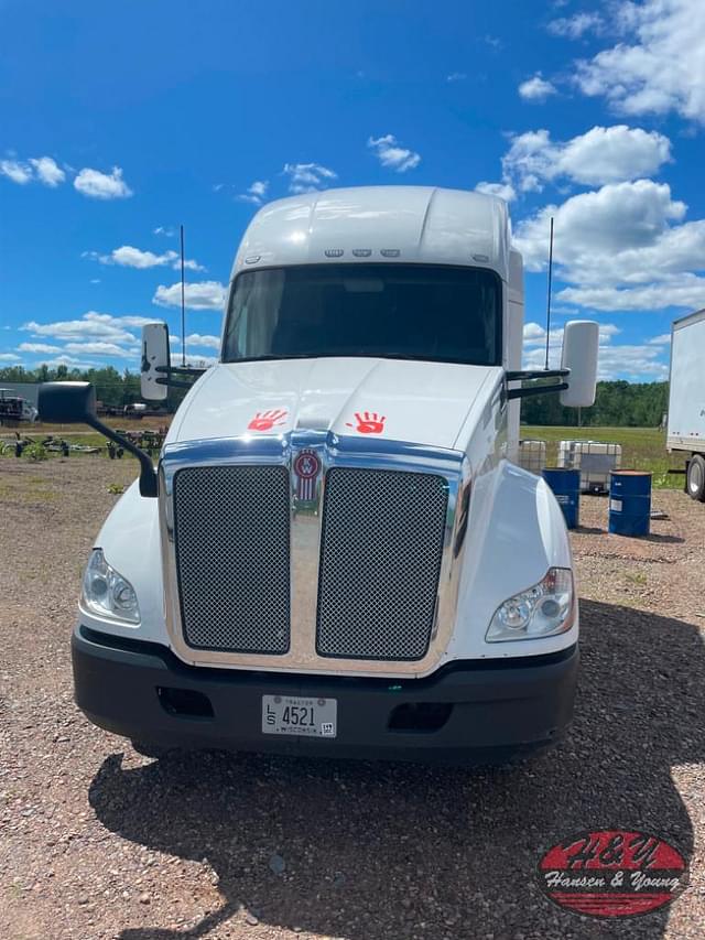 Image of Kenworth T680 equipment image 1