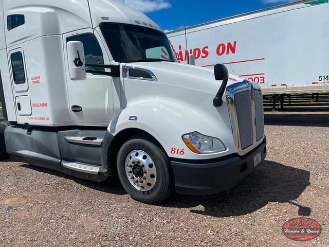 Image of Kenworth T680 equipment image 2