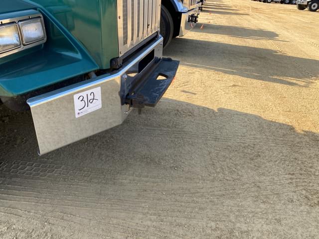 Image of Kenworth T800 equipment image 4
