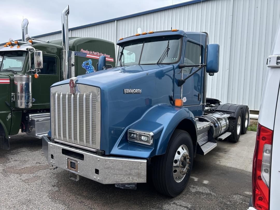 Image of Kenworth T800 Primary image
