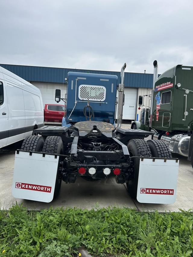 Image of Kenworth T800 equipment image 4
