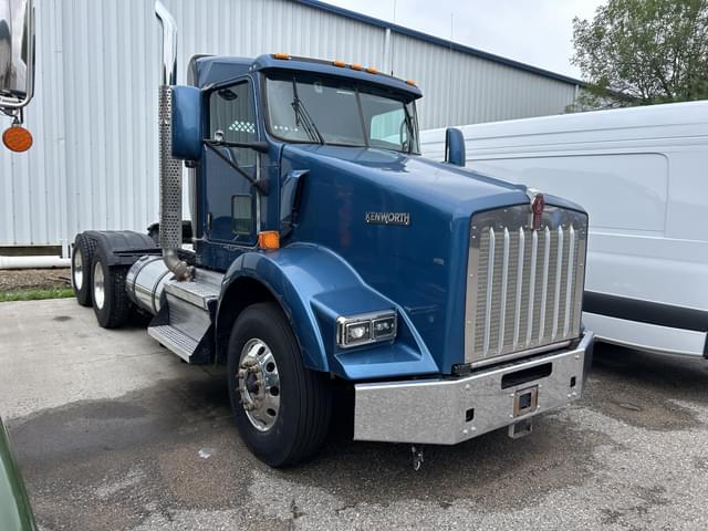 Image of Kenworth T800 equipment image 2