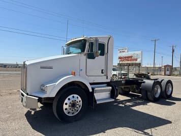 Main image Kenworth T800