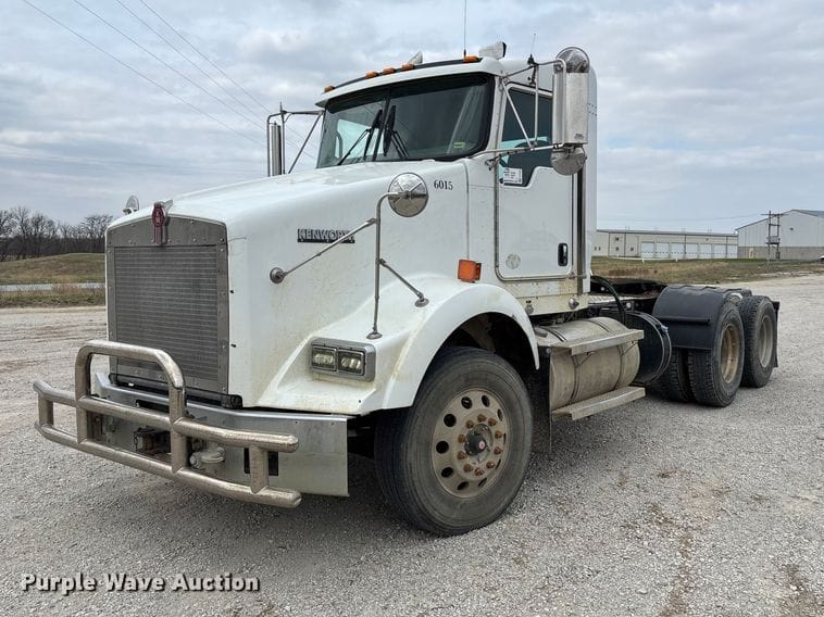 2020 Kenworth T800 Equipment Image0