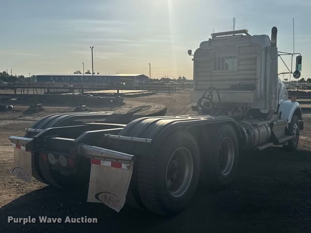 Image of Kenworth T800 equipment image 4