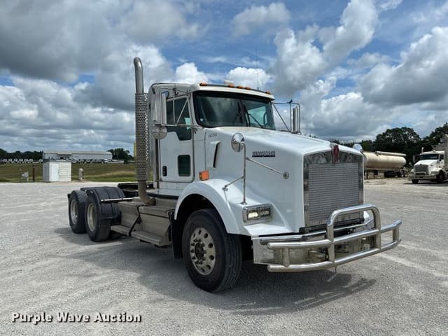 Image of Kenworth T800 equipment image 2