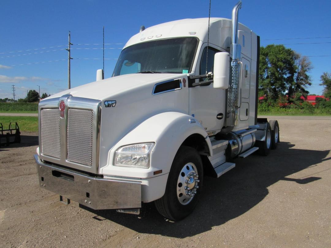 Image of Kenworth T880 Primary image
