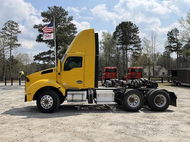 Image of Kenworth T880 equipment image 2