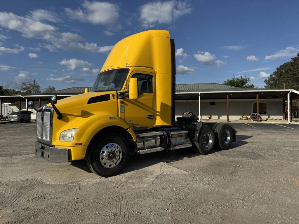 2020 Kenworth T880 Equipment Image0